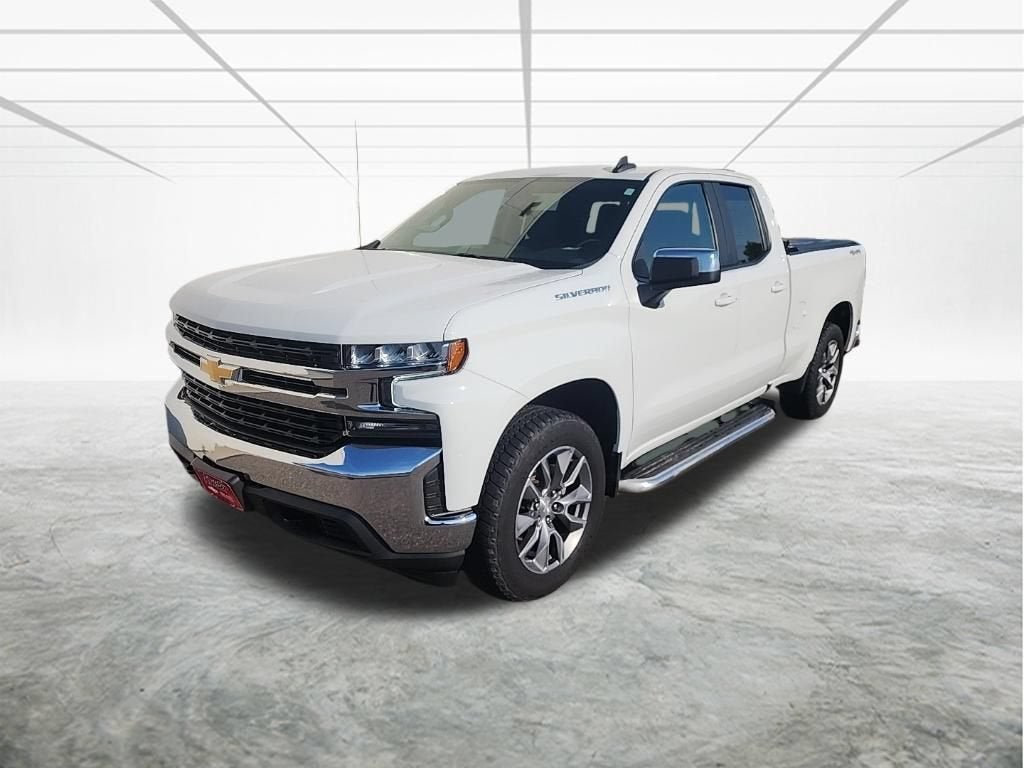 2021 Chevrolet Silverado 1500 LT in Summit White — front three-quarter view