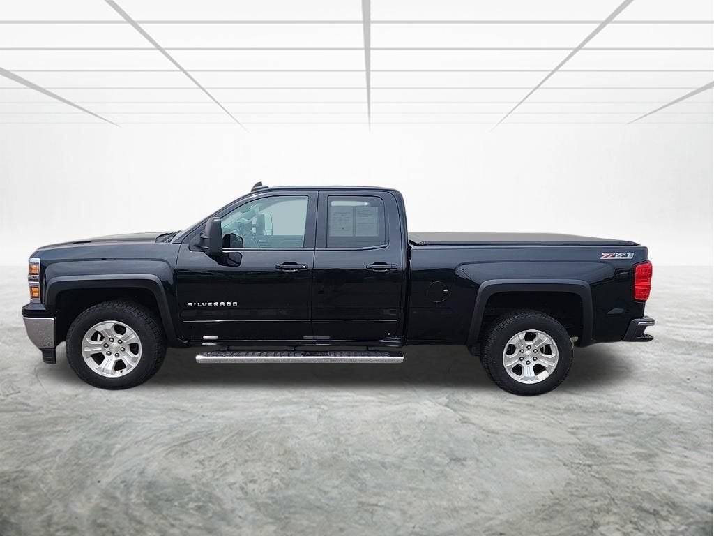 2015 Chevrolet Silverado 1500 LT in Black — front three-quarter view