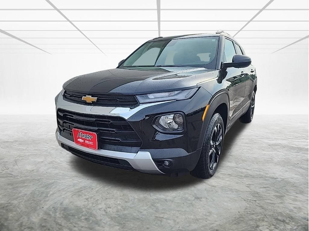 2023 Chevrolet Trailblazer LT in Mosaic Black Metallic — front three-quarter view